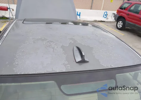 2006 BMW 325I z USA, uszkodzony, nr VIN WBAVB13576KR65882